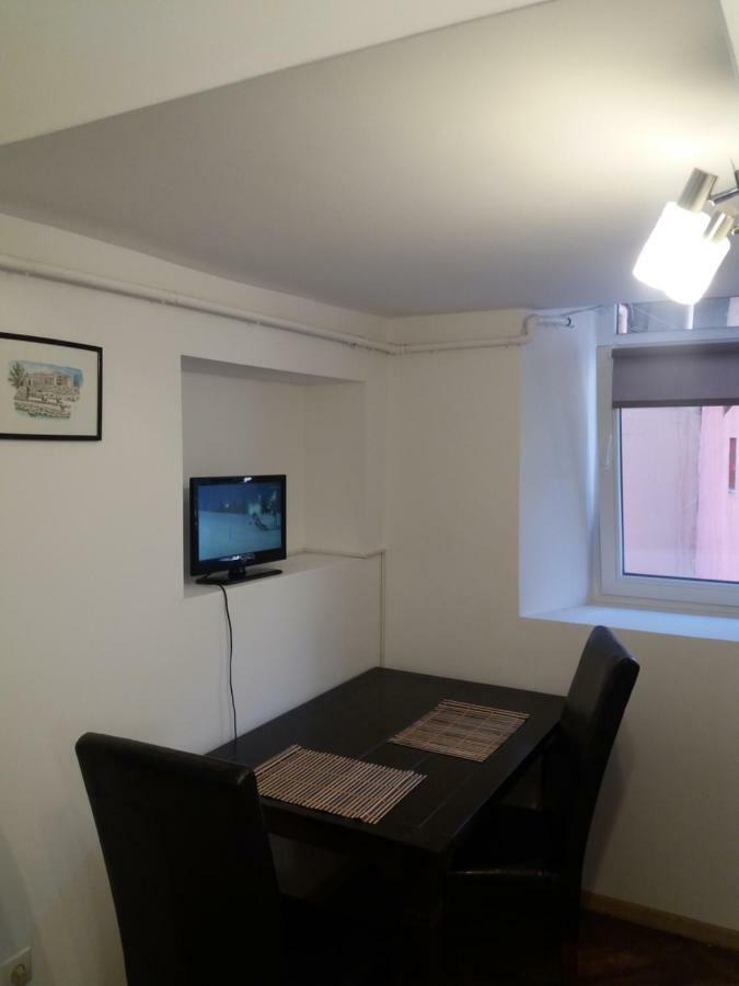 Charming Downtown Studio Brasov Exterior photo